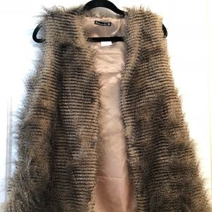 Fur vest